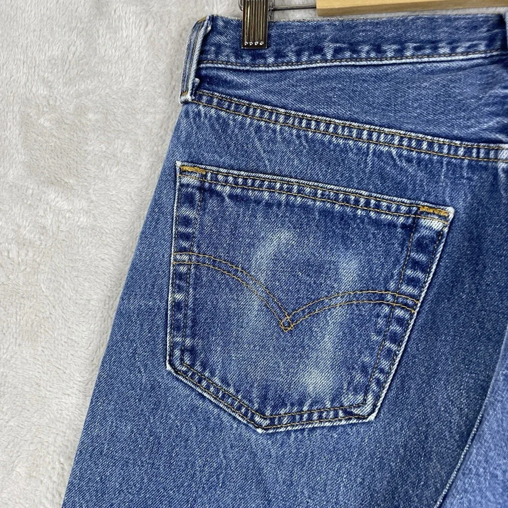 Levis item good